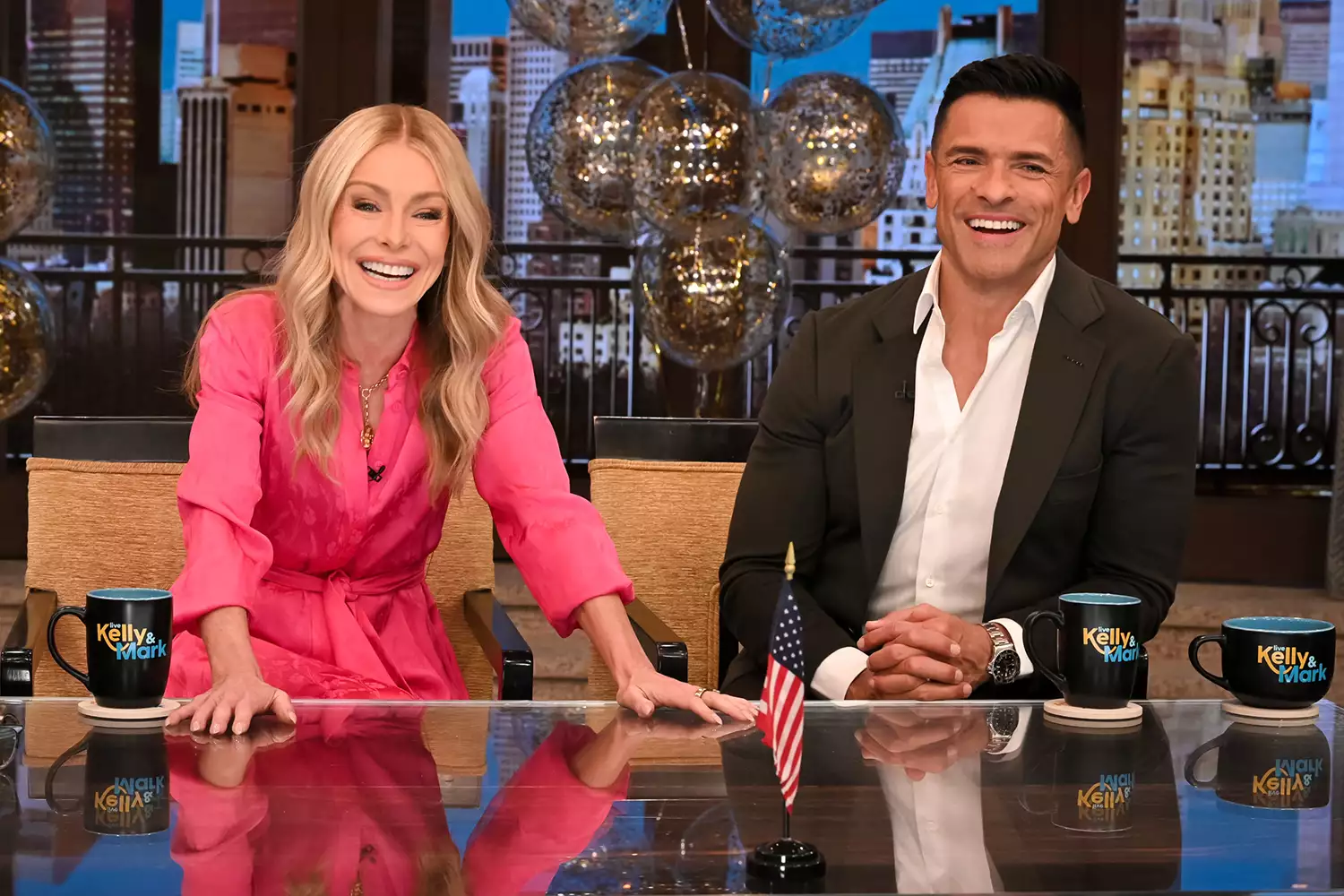 Mark Consuelos say goodbye 