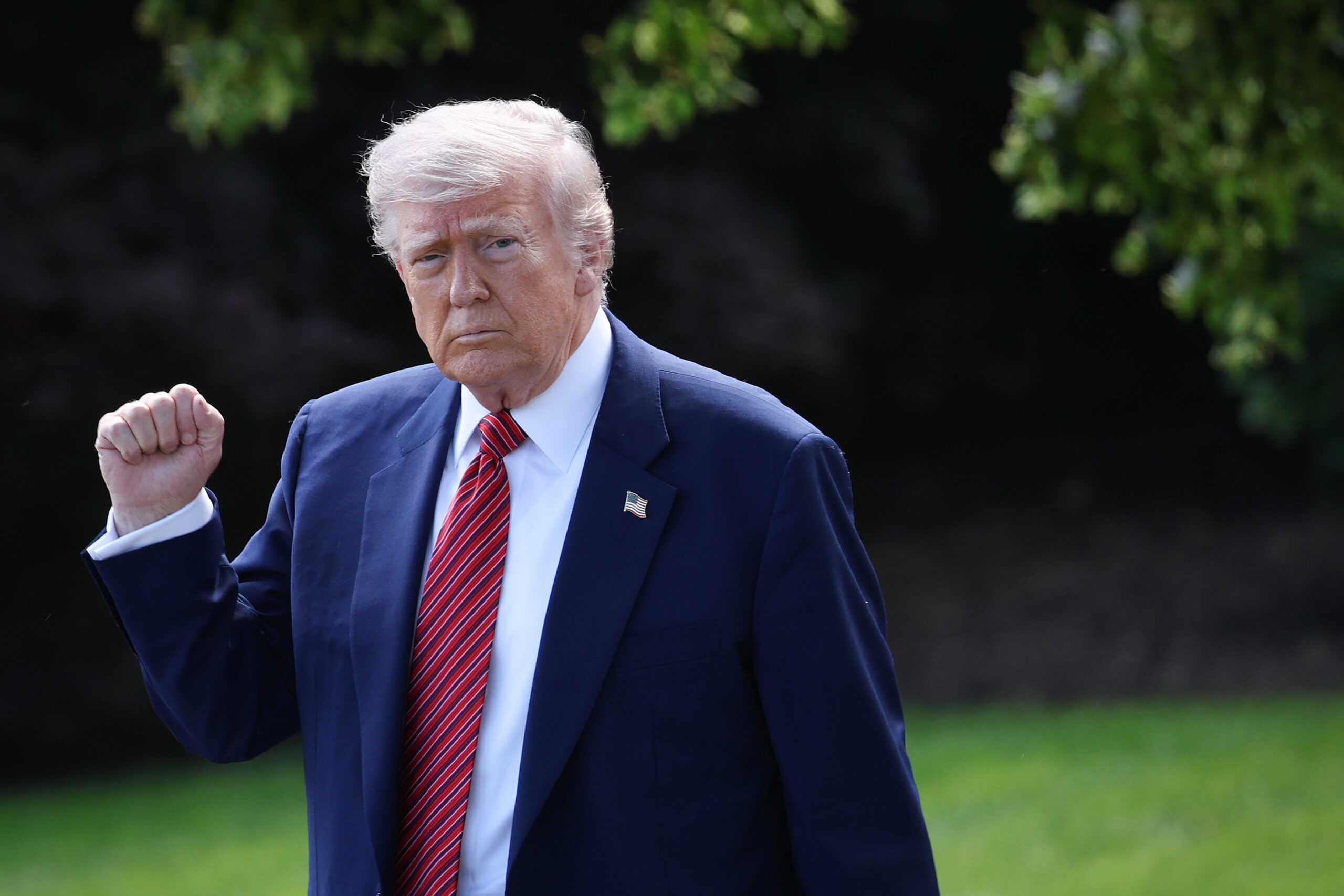 Trump ravaged by serious health condition that may force his early exit from office