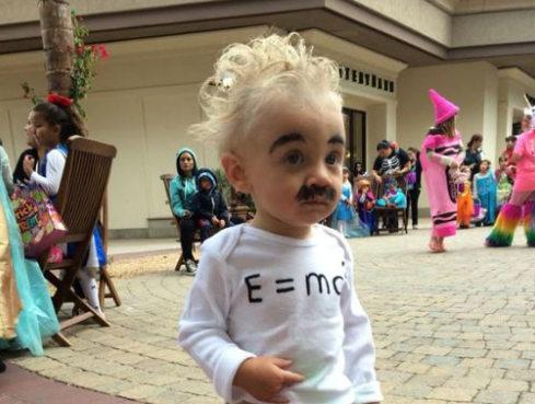 MY SON CHOSE EINSTEIN FOR HIS SCHOOL PARTY—AND I’VE NEVER BEEN MORE PROUD (OR CONFUSED)